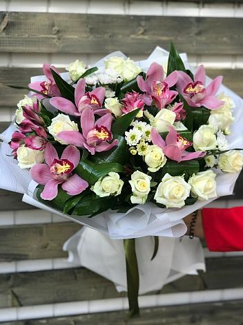 Букет цветов из: Розы и Хризантемы в Ново-Талицы